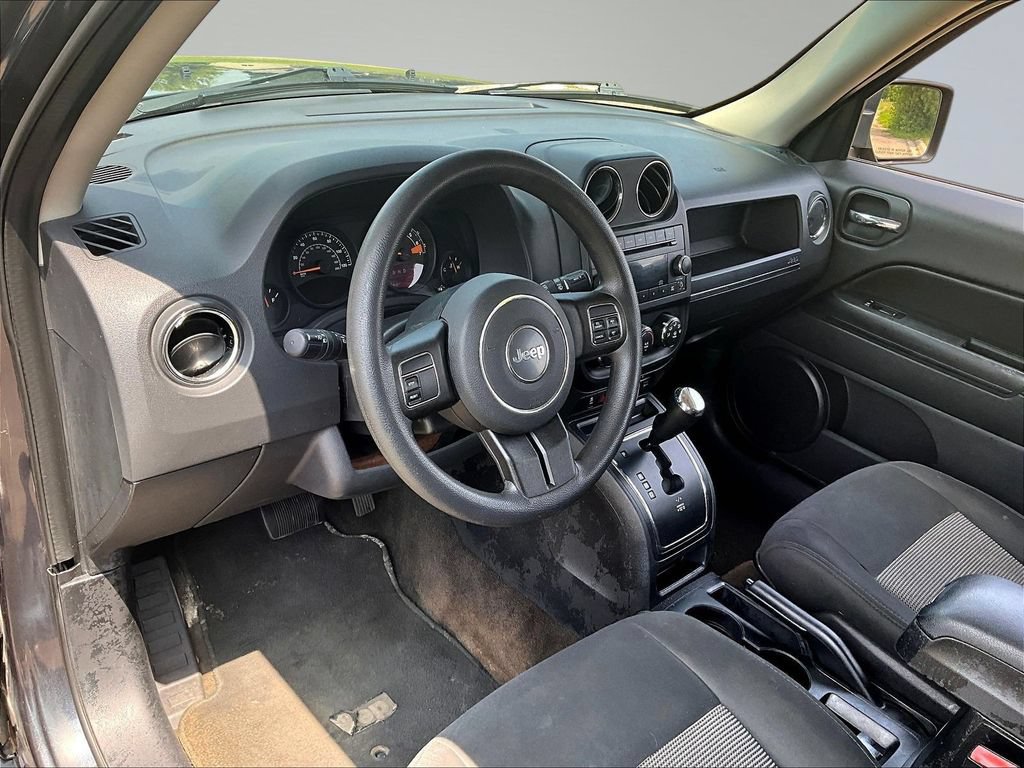 Used 2014 Jeep Patriot Sport w/ Power Value Group AWD/4WD image 16