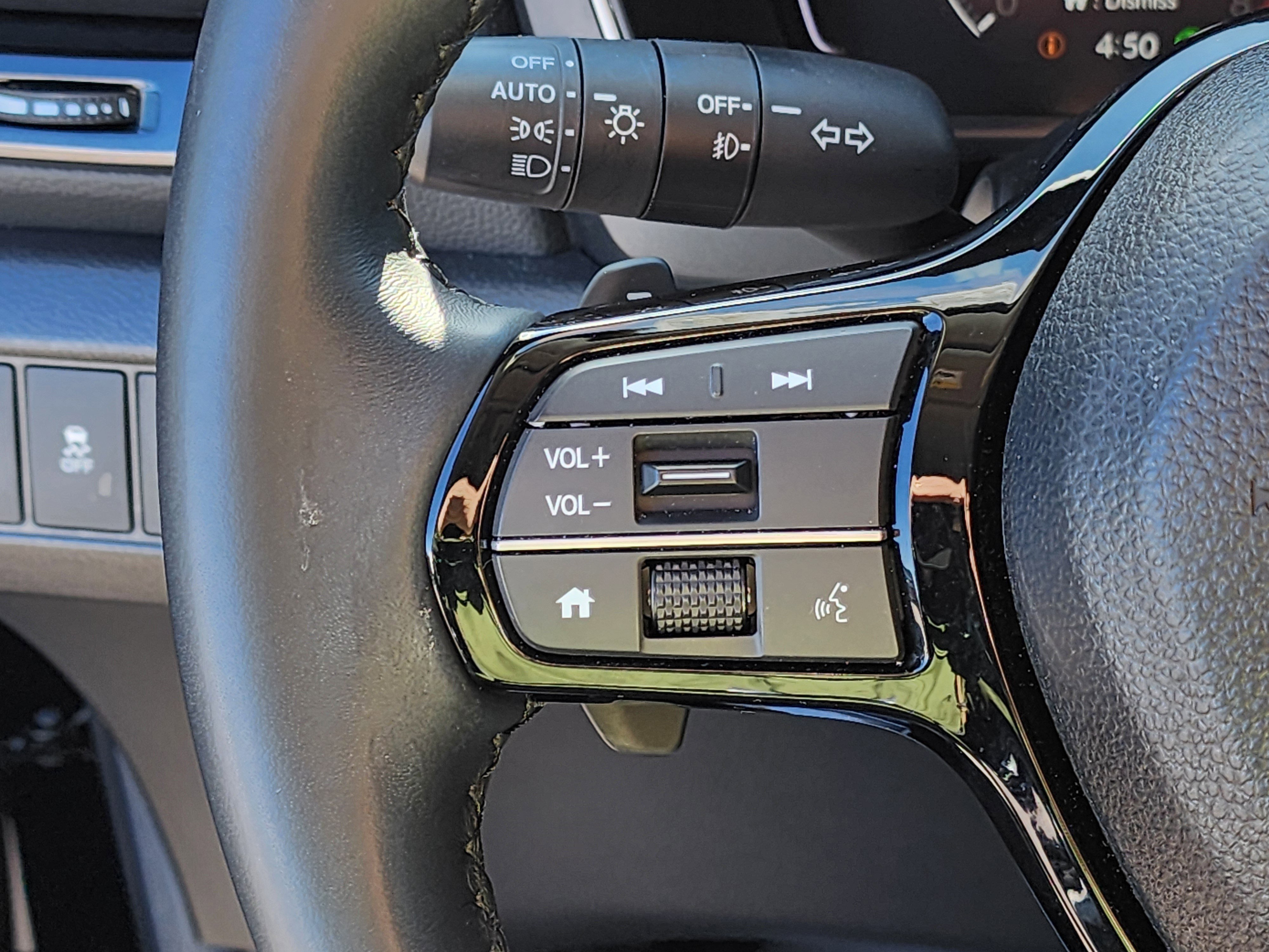 Certified 2025 Honda Pilot EX-L image 22