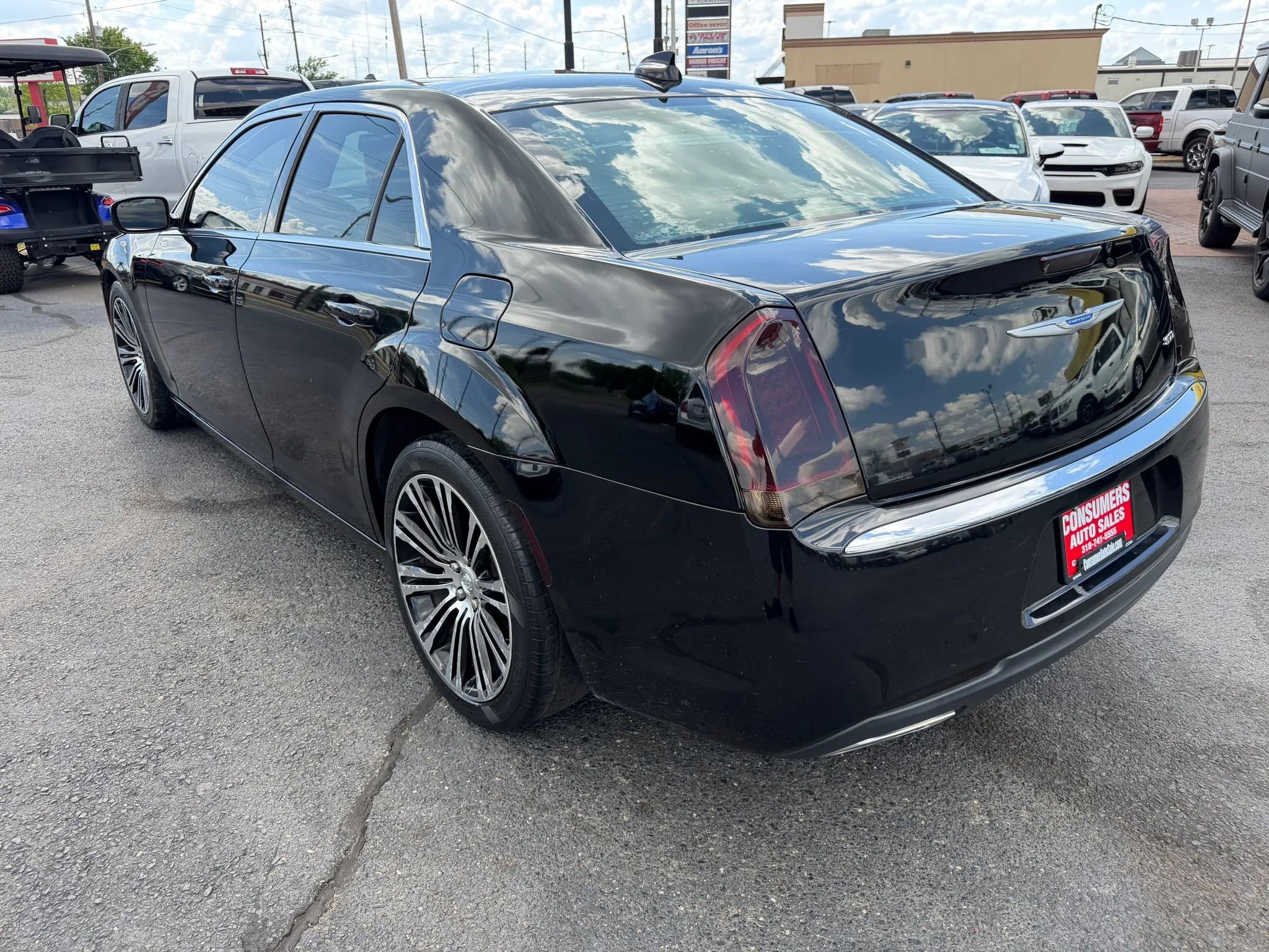 Used 2018 Chrysler 300 Touring L RWD image 3