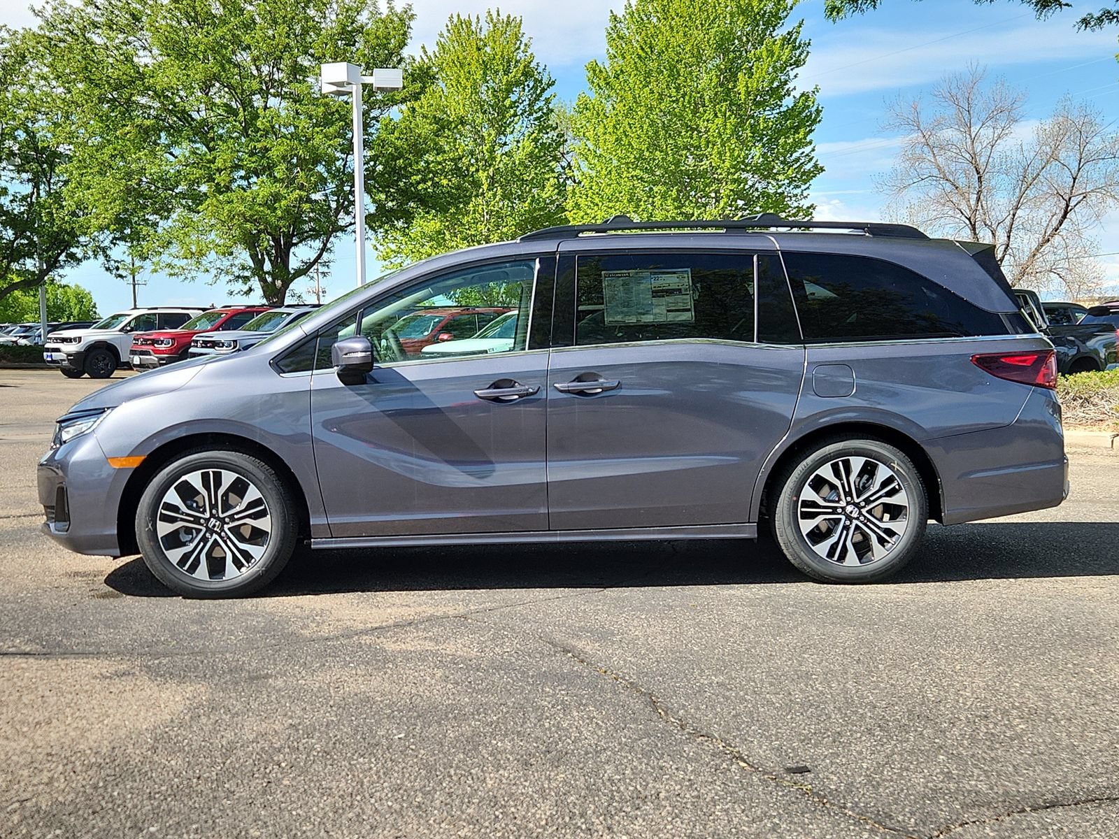 New 2026 Honda Odyssey Elite image 2