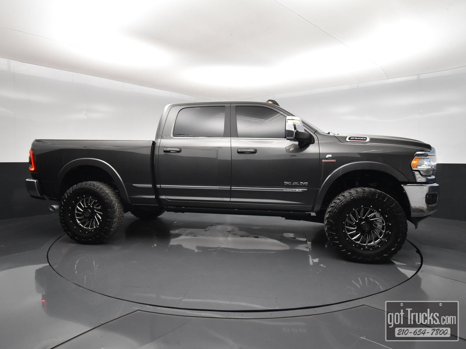 Used 2024 RAM 2500 Limited AWD/4WD image 52