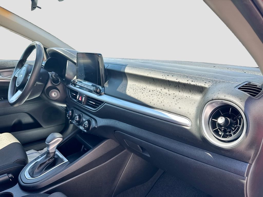 Certified 2024 Kia Forte LXS w/ LXS Technology Package FWD image 29
