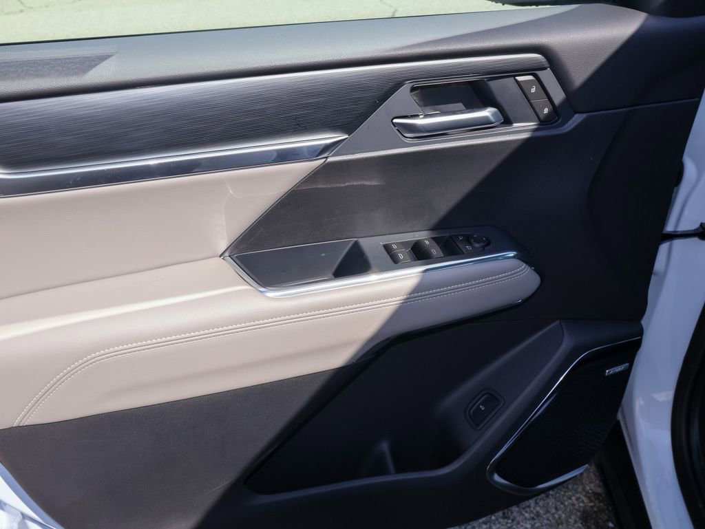 New 2026 GMC Acadia Elevation image 9