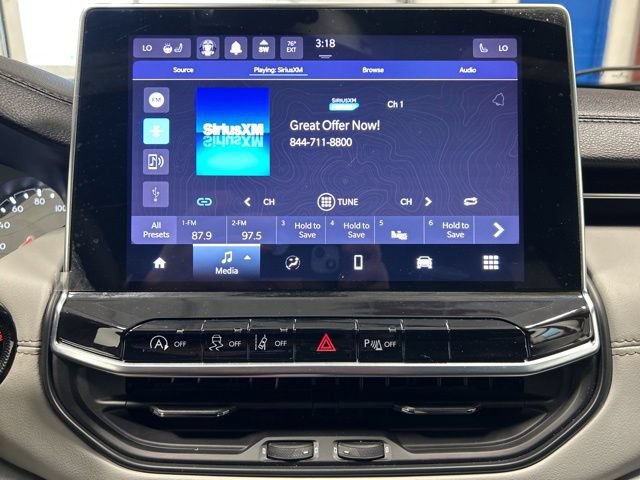 Used 2023 Jeep Compass Limited w/ Sun and Sound Group AWD/4WD image 30