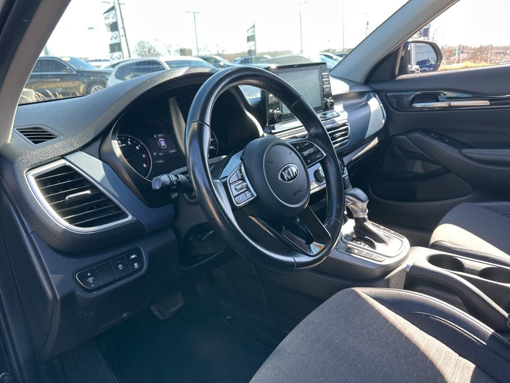 Used 2021 Kia Seltos S image 35