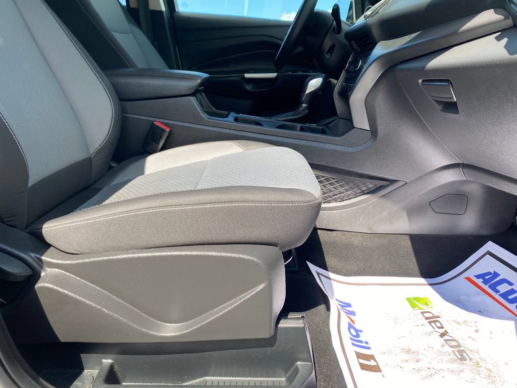 Used 2019 Ford Escape SE FWD image 11