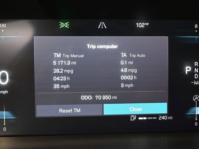 Used 2022 Volvo XC60 B5 Momentum image 19