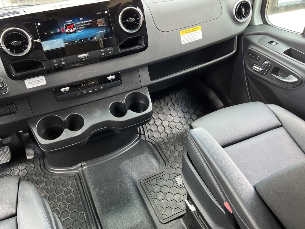 Used 2020 Mercedes-Benz Sprinter 3500 image 15