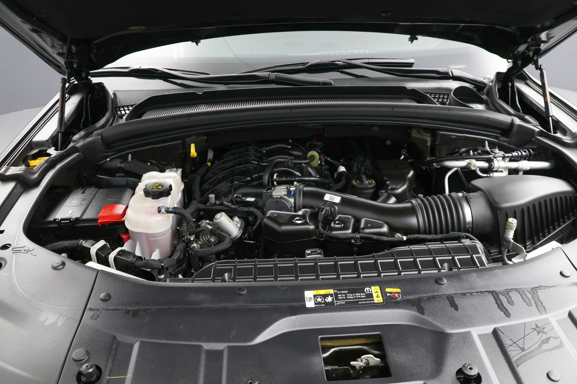 Used 2023 Jeep Grand Cherokee Limited AWD/4WD image 39