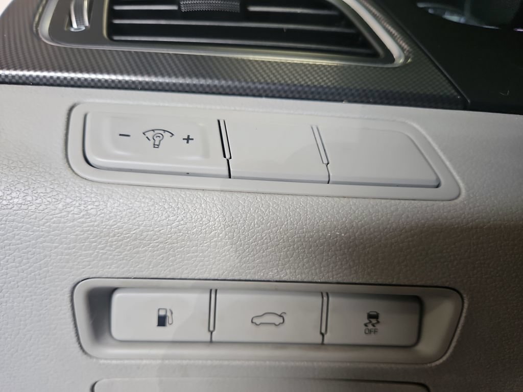 Used 2017 Hyundai Sonata Sport w/ Value Edition Package 02 FWD image 26