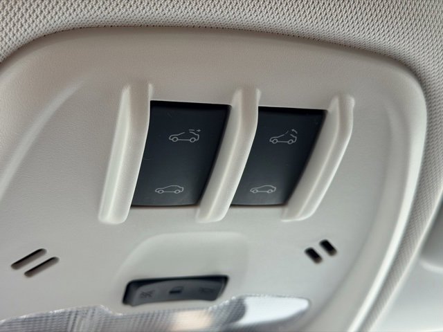 Certified 2024 Chevrolet Trax LT w/ Sunroof Package image 17