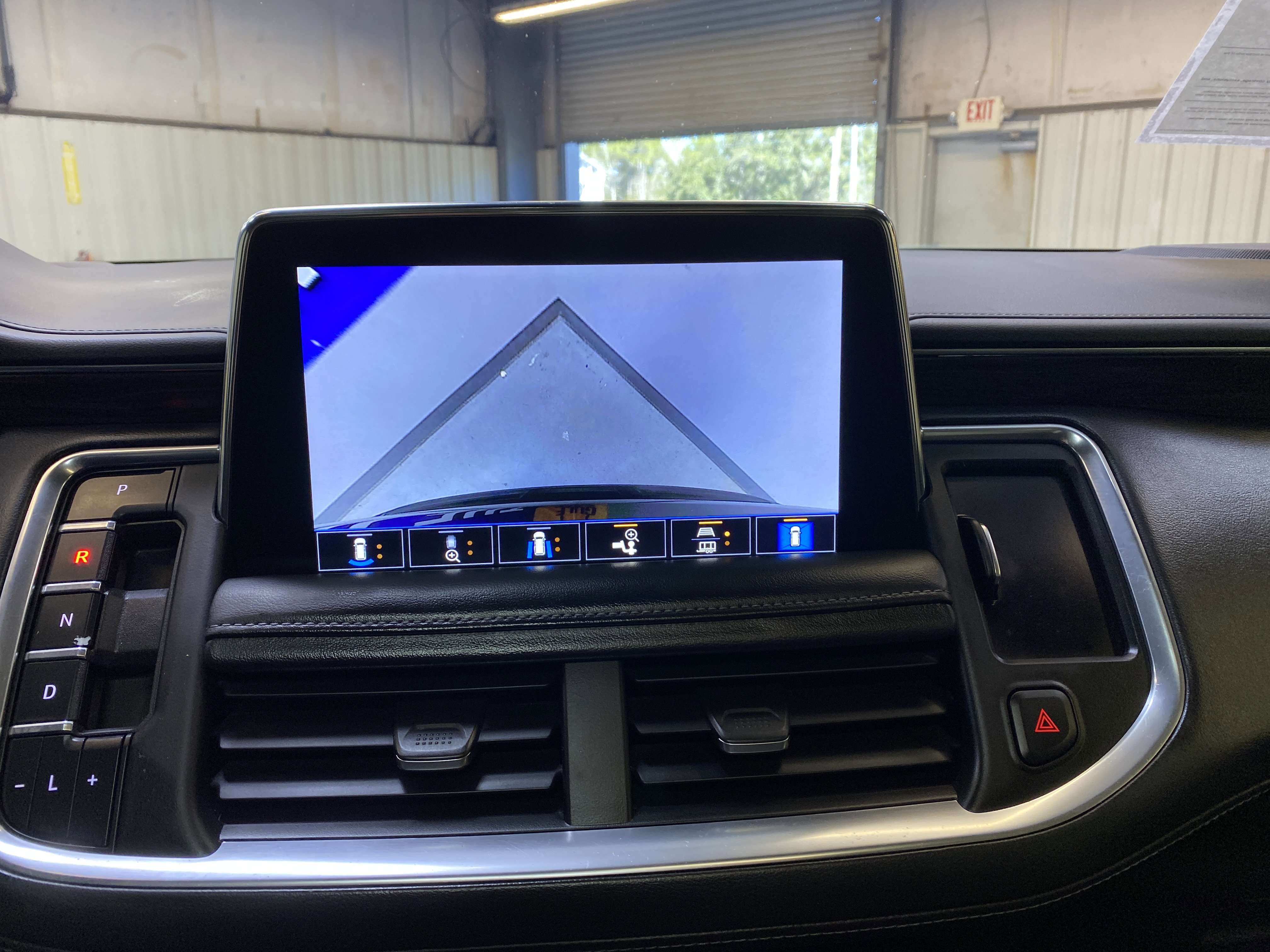 Used 2021 Chevrolet Tahoe Z71 w/ Luxury Package image 51