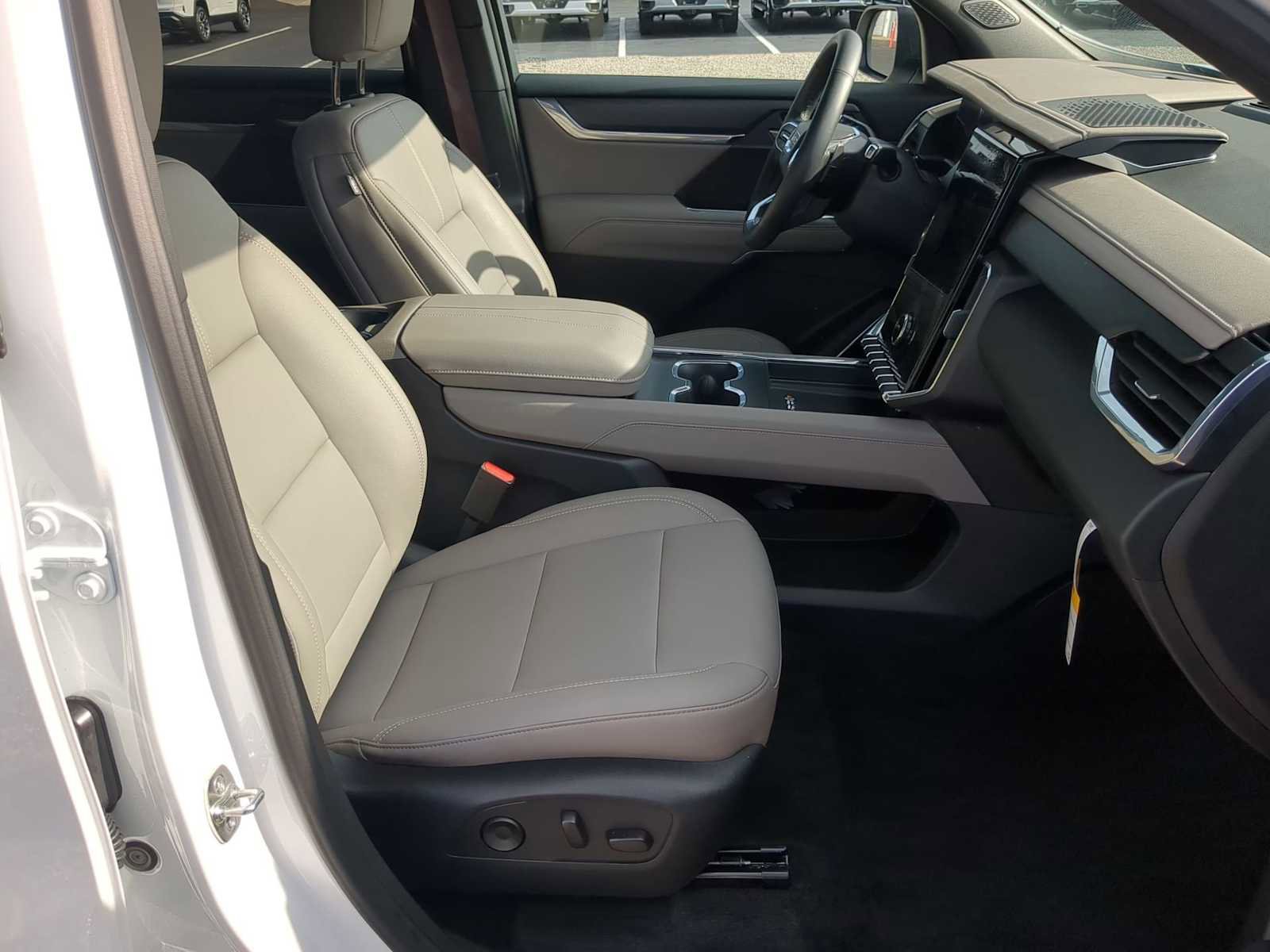 New 2026 GMC Acadia Elevation w/ Elevation Premium Package image 29