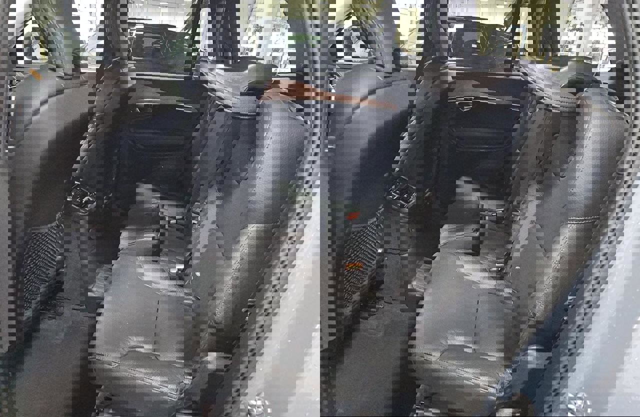 Used 2023 Volvo XC90 T8 Plus w/ Protection Package image 6