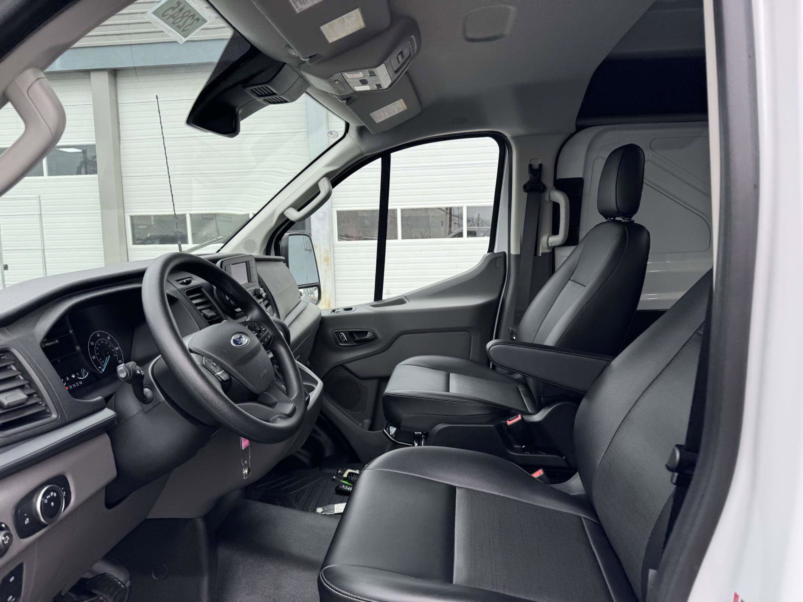 Used 2024 Ford Transit 250 Low Roof RWD image 14