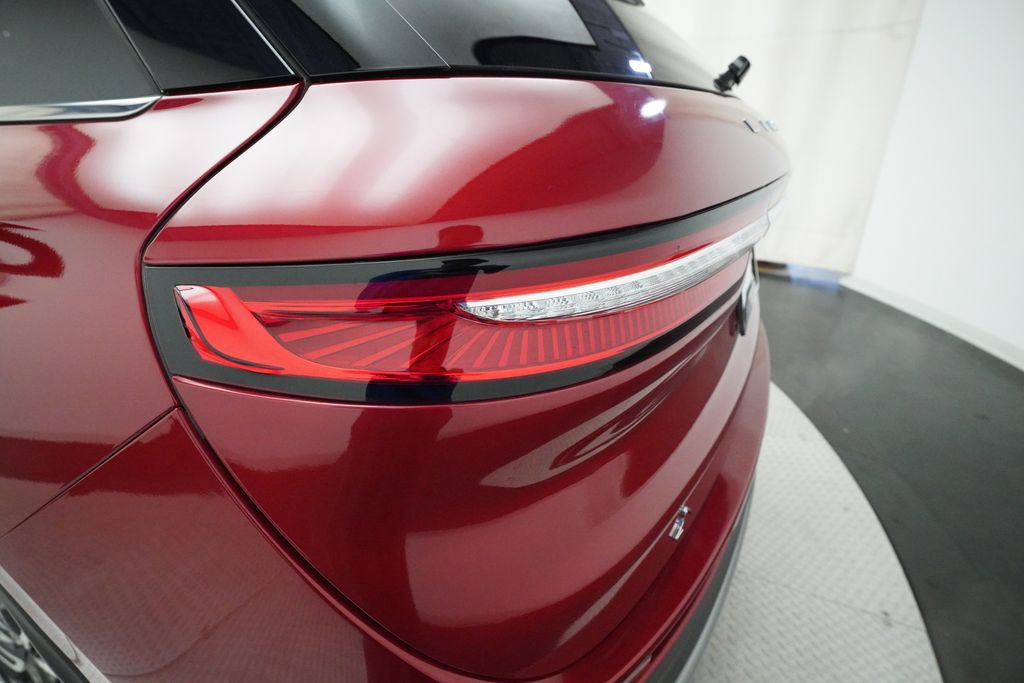 Used 2022 Lincoln Corsair Reserve w/ Elements Package image 32