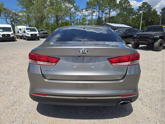 Used 2018 Kia Optima LX w/ 17" Alloy Wheels Package FWD image 5