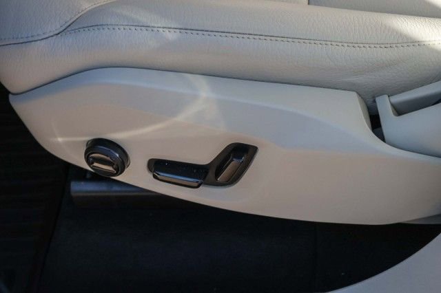 Used 2024 Volvo XC90 T8 Plus w/ Protection Package Premier image 21