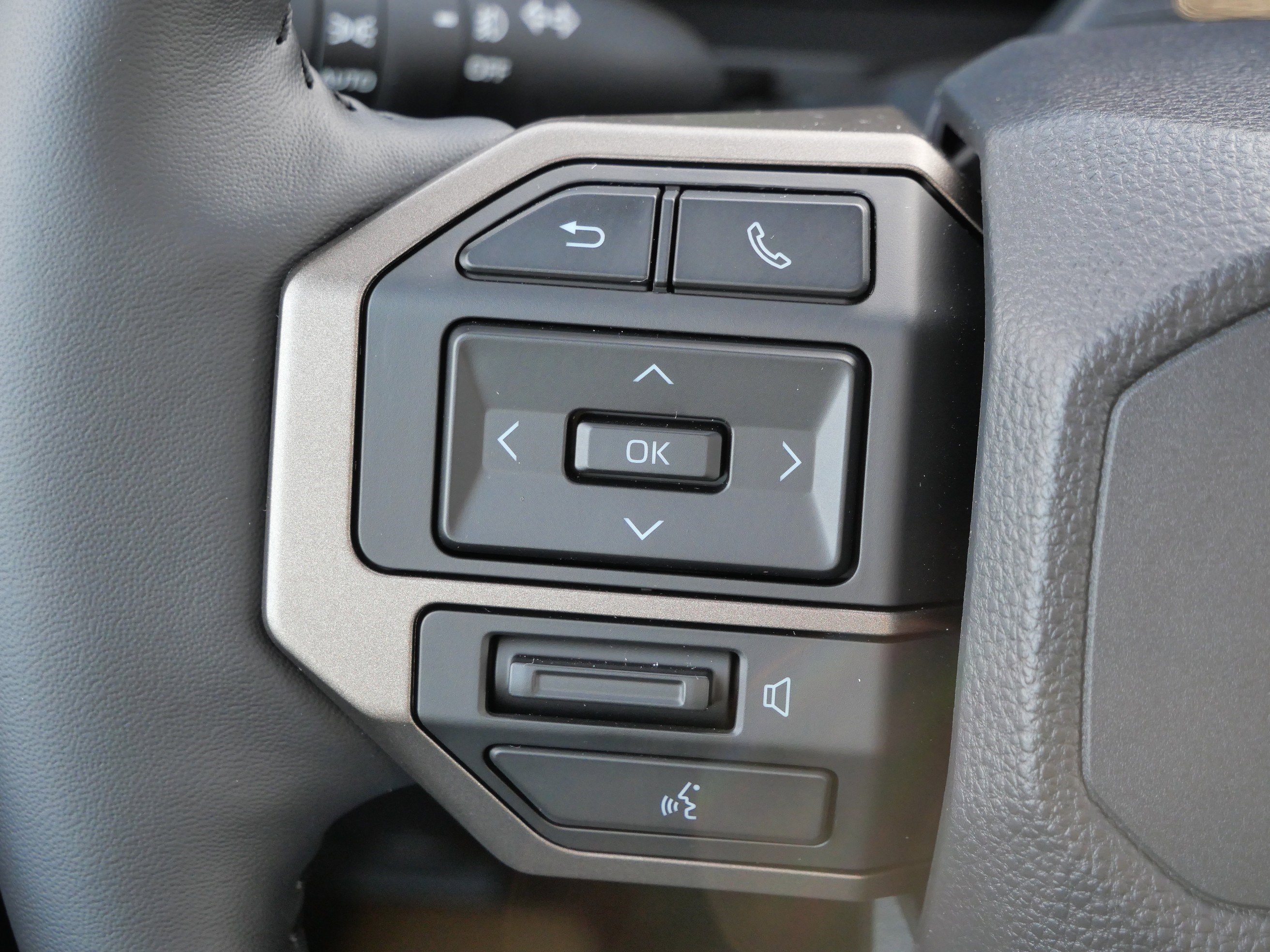 Used 2026 Toyota Land Cruiser image 33