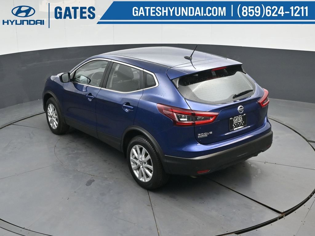 Used 2022 Nissan Rogue Sport S image 45