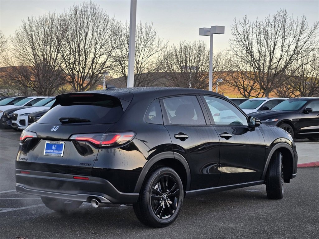 New 2026 Honda HR-V Sport image 4