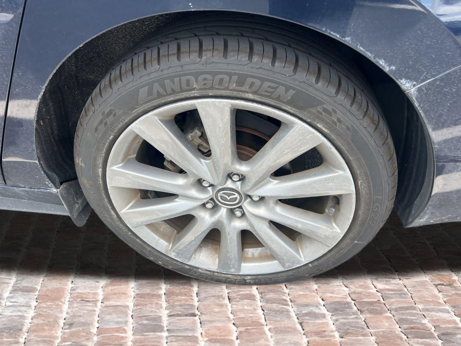 Used 2022 MAZDA MAZDA3 s FWD image 17