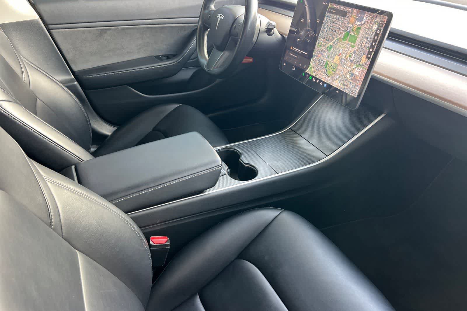 Used 2018 Tesla Model 3 Long Range RWD image 17