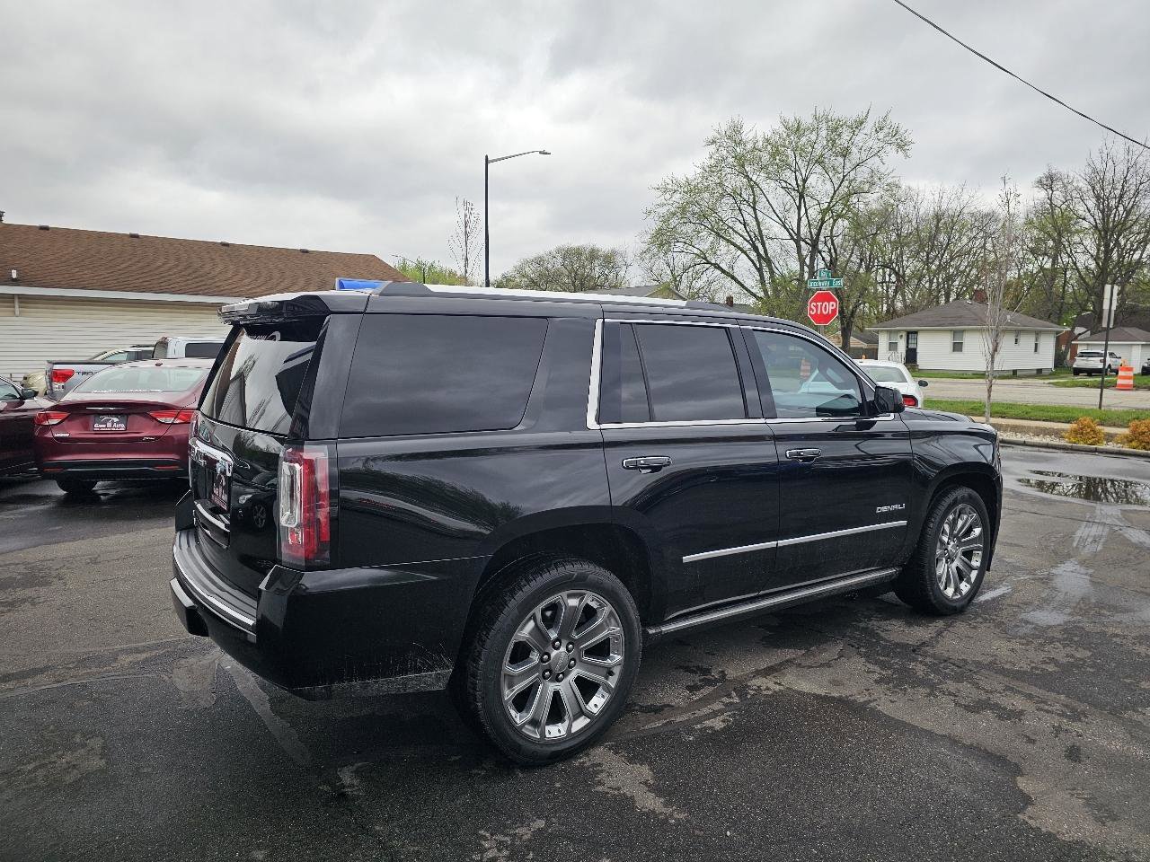 Used 2015 GMC Yukon Denali w/ Touring Package image 12