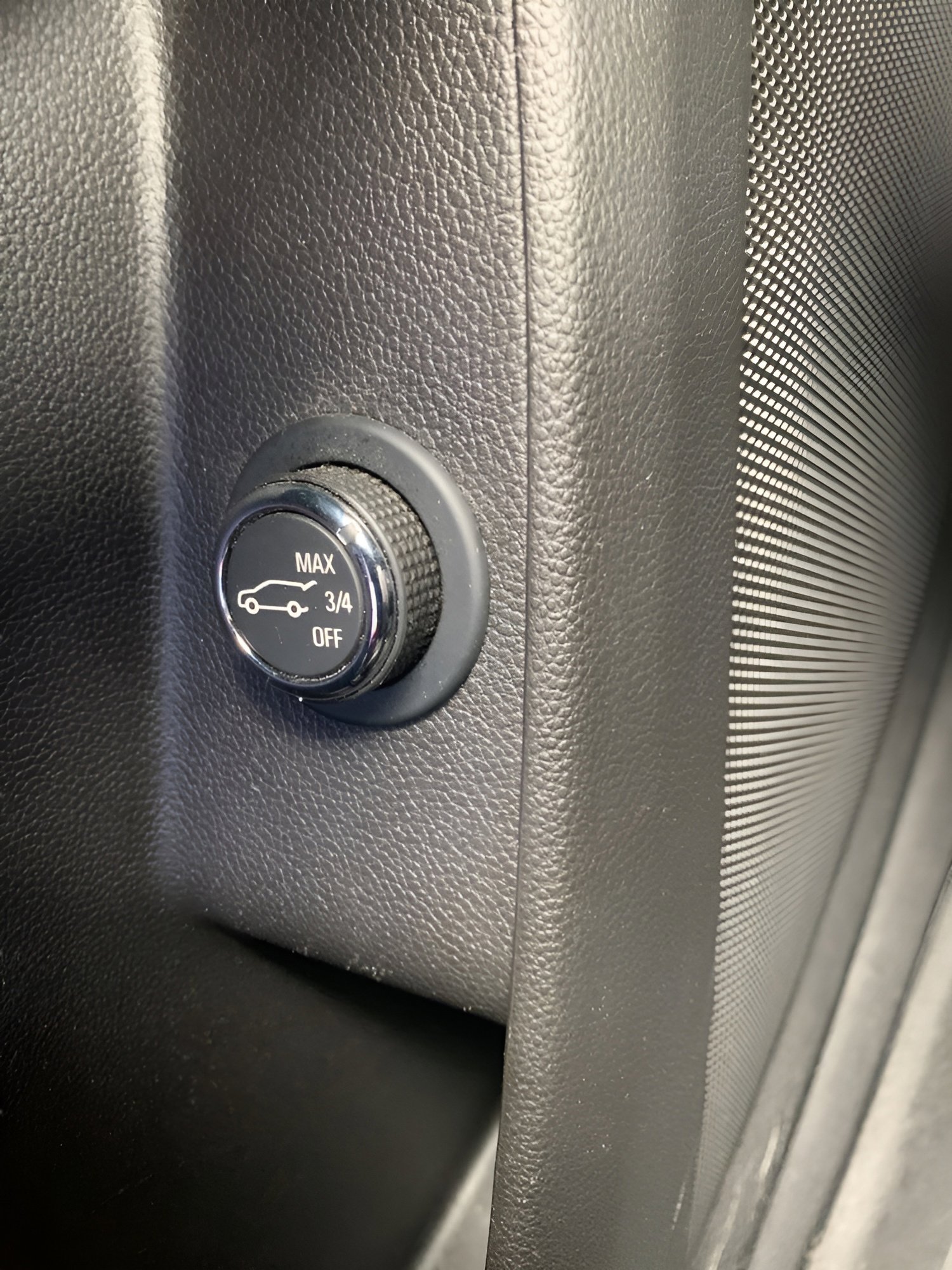 Used 2021 Chevrolet Traverse LT w/ LPO, Floor Liner Package image 13