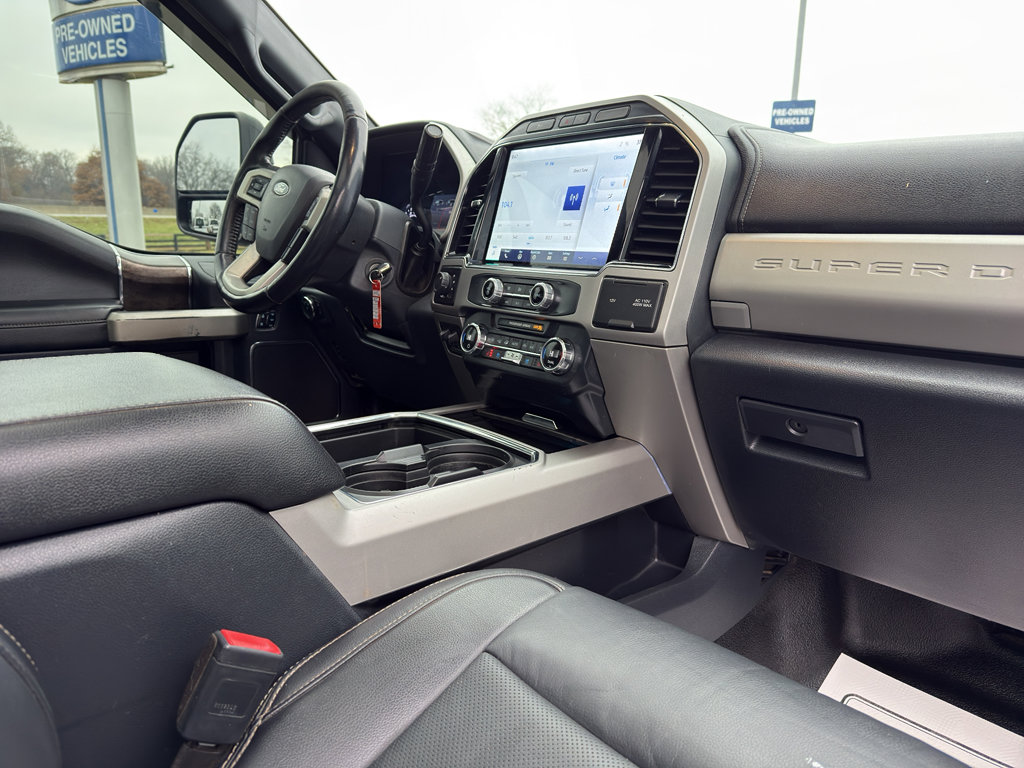 Used 2022 Ford F250 Lariat w/ Black Appearance Package image 12