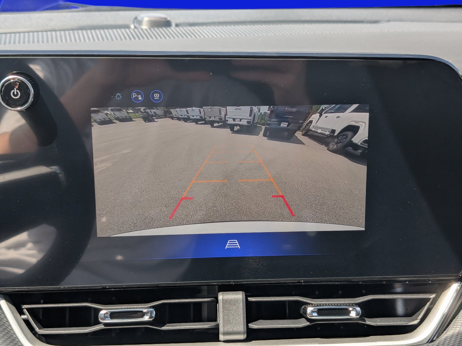 New 2027 Chevrolet Equinox LT w/ Convenience Package II FWD image 26