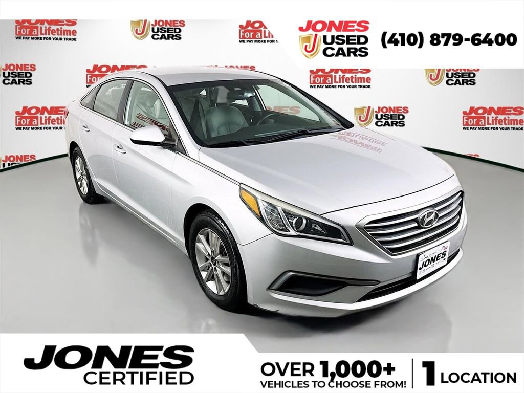 Used 2016 Hyundai Sonata SE image 1
