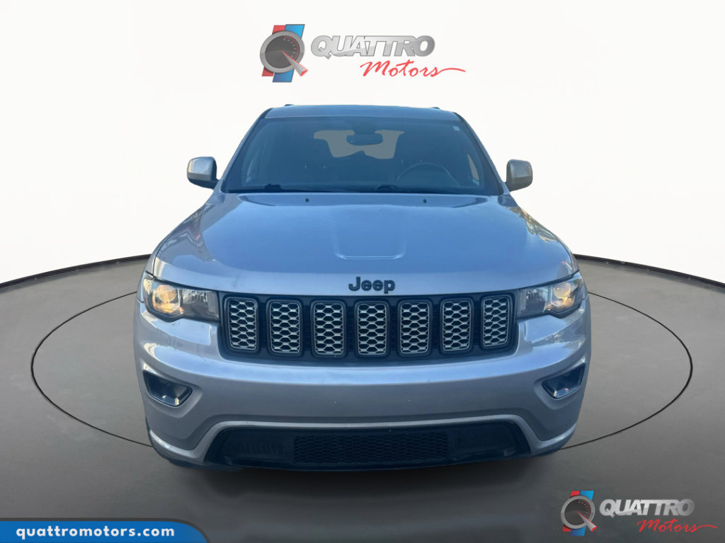 Used 2020 Jeep Grand Cherokee Altitude image 10