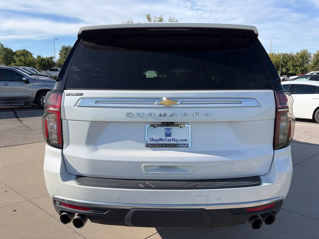 Used 2023 Chevrolet Suburban High Country w/ Premium Package 2 AWD/4WD image 16