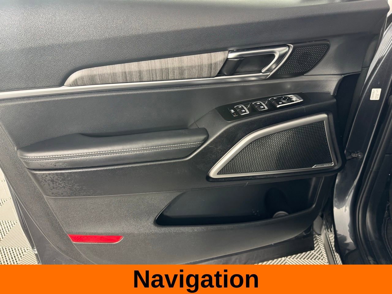 Used 2024 Kia Telluride EX image 10