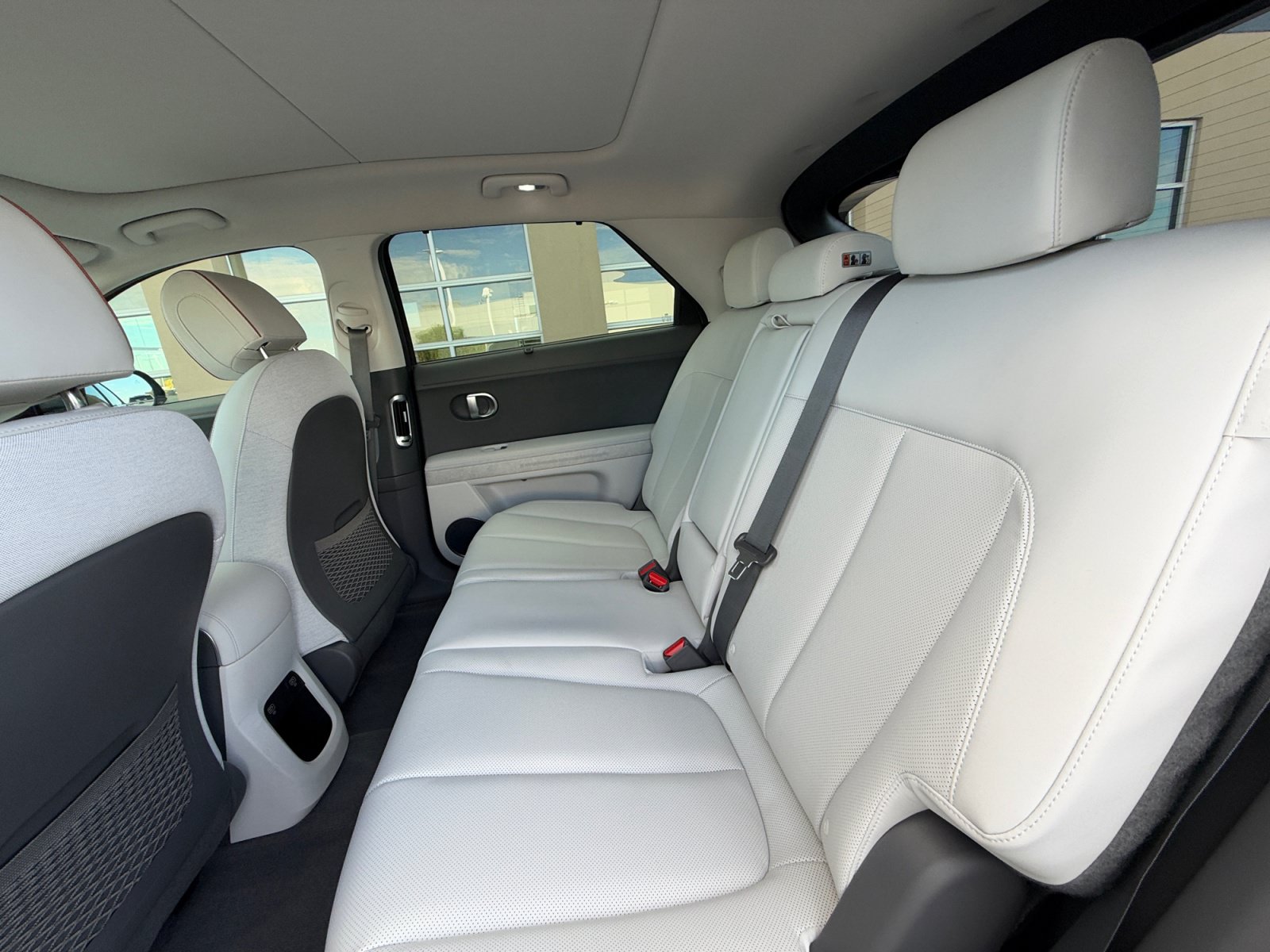 Certified 2024 Hyundai Ioniq 5 Limited RWD image 17