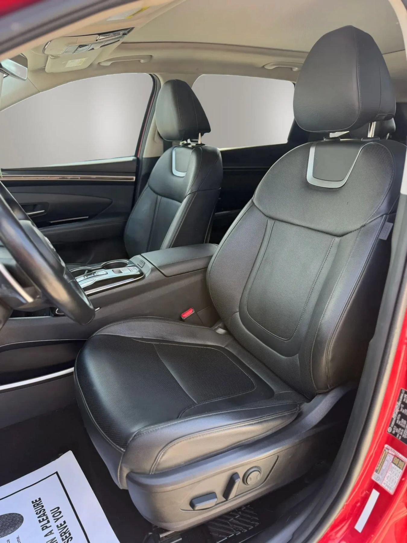 Used 2022 Hyundai Tucson Limited AWD/4WD image 16