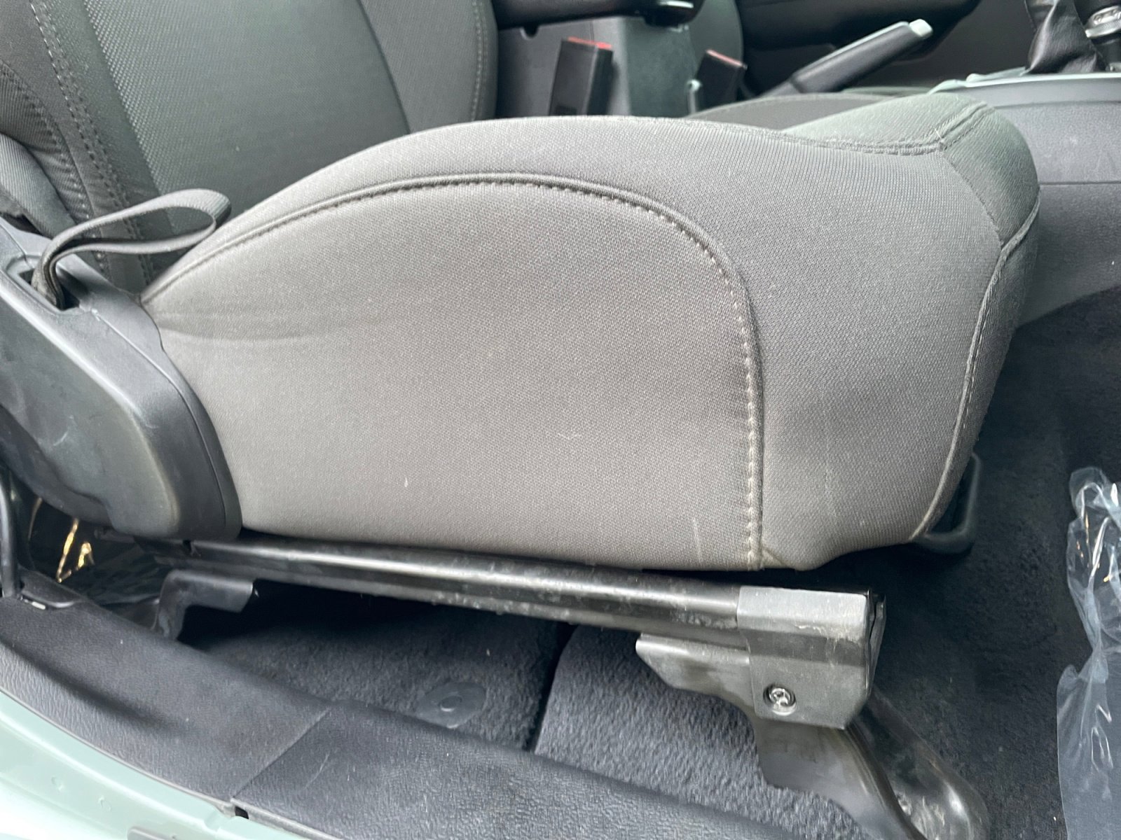 Used 2023 Jeep Wrangler Sport image 29