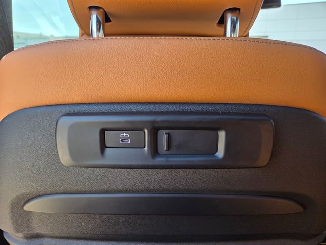 Used 2022 BMW X5 M50i w/ Executive Package AWD/4WD image 25