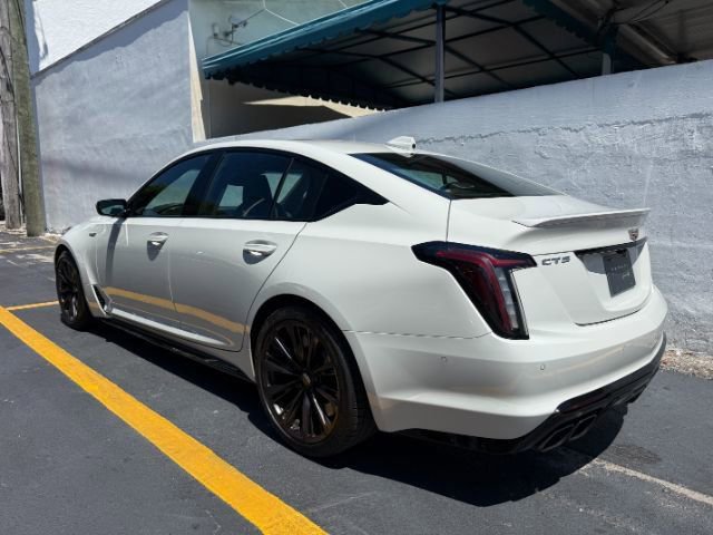 Used 2022 Cadillac CT5 V Blackwing w/ Parking Package RWD image 3
