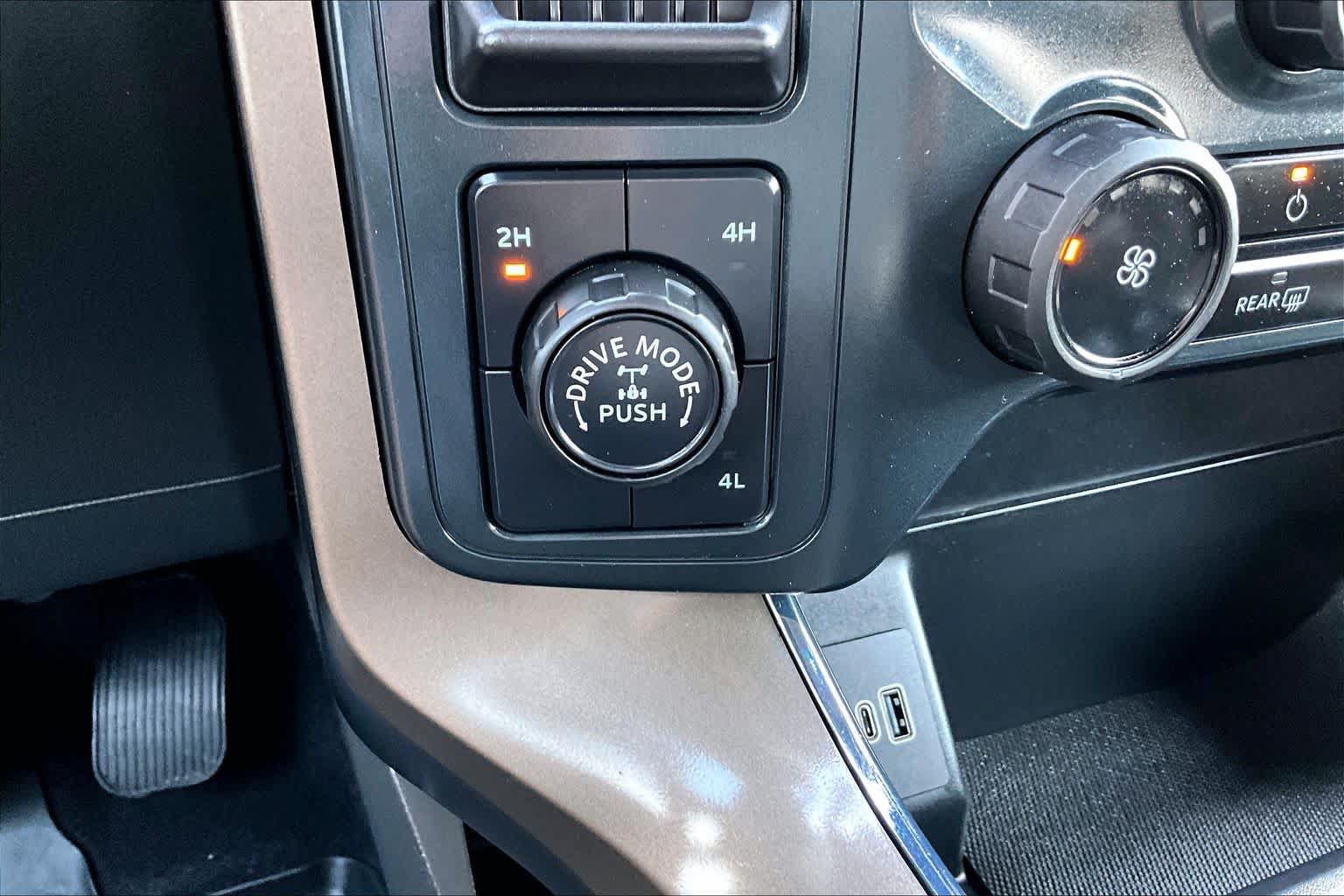 Used 2025 Ford F150 STX w/ Equipment Group 201A FX4 AWD/4WD image 31