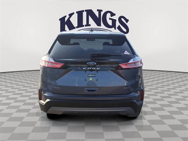 Used 2024 Ford Edge SEL w/ Convenience Package image 4