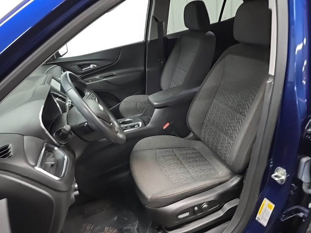 Used 2023 Chevrolet Equinox LT image 29