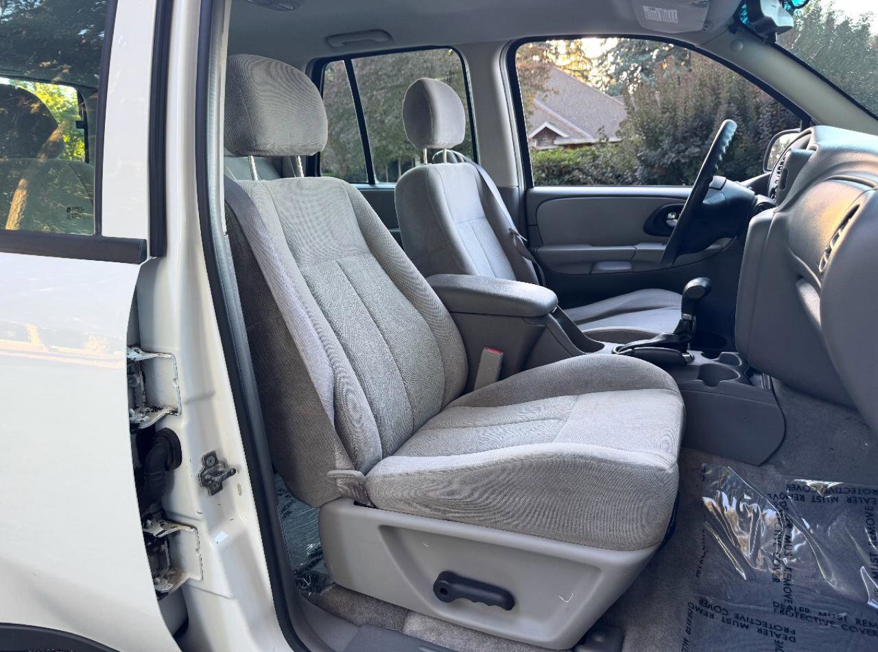 Used 2006 Chevrolet TrailBlazer LS w/ LS Preferred Equipment Group image 13