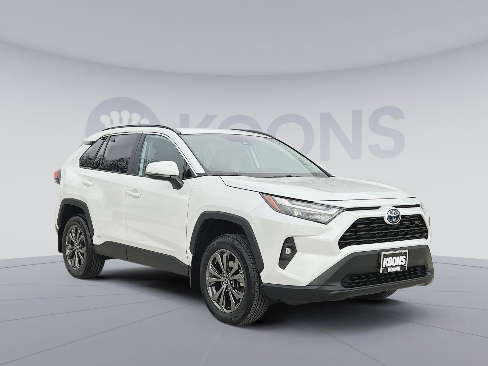 Used 2023 Toyota RAV4 XLE image 10