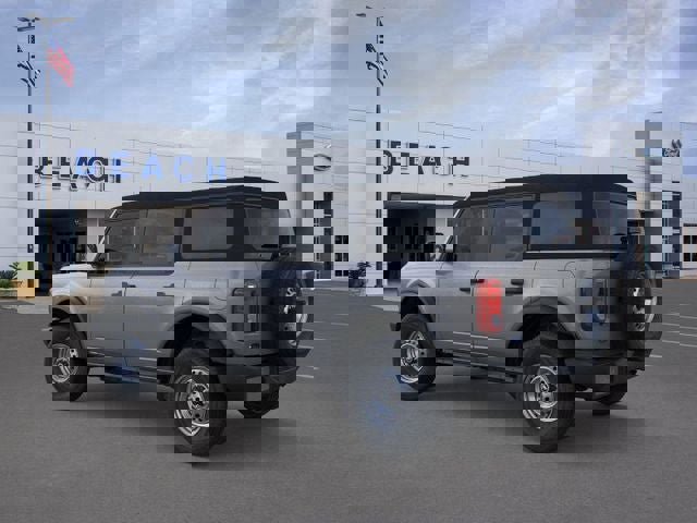 New 2025 Ford Bronco 4-Door image 4