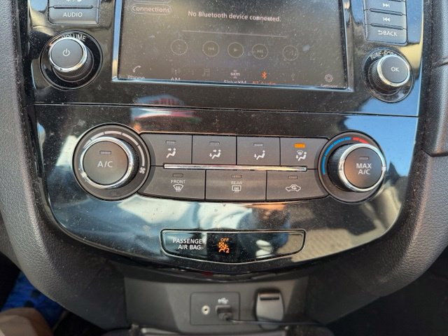 Used 2020 Nissan Rogue S w/ Special Edition Package AWD/4WD image 15