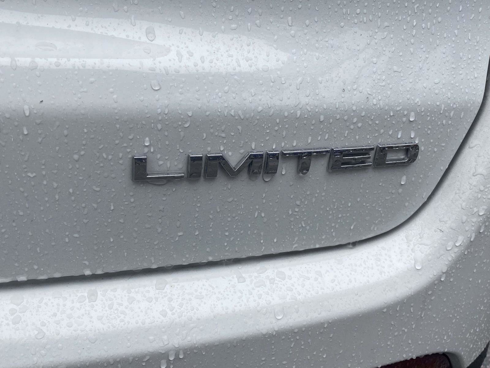 Certified 2024 Jeep Compass Limited image 40