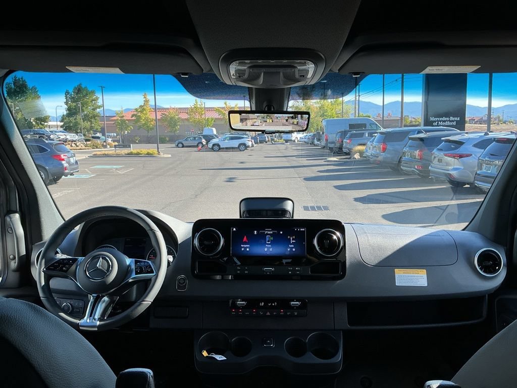 New 2026 Mercedes-Benz Sprinter 2500 image 29