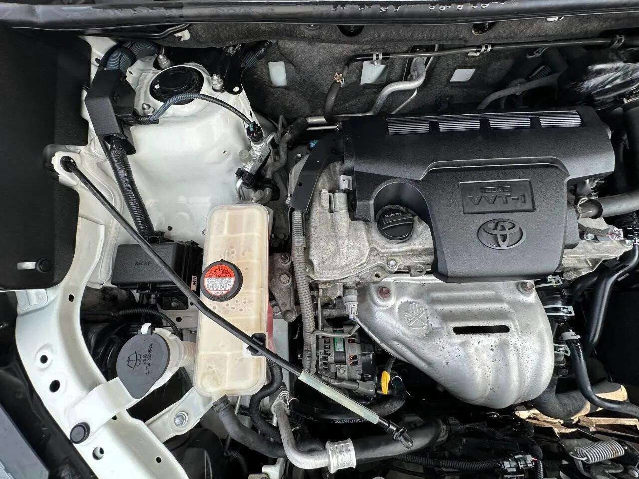 Used 2015 Toyota RAV4 XLE image 20